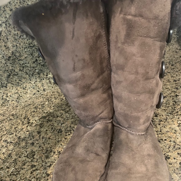 UGG Bailey Button Dark Brown Boots - Picture 4 of 5